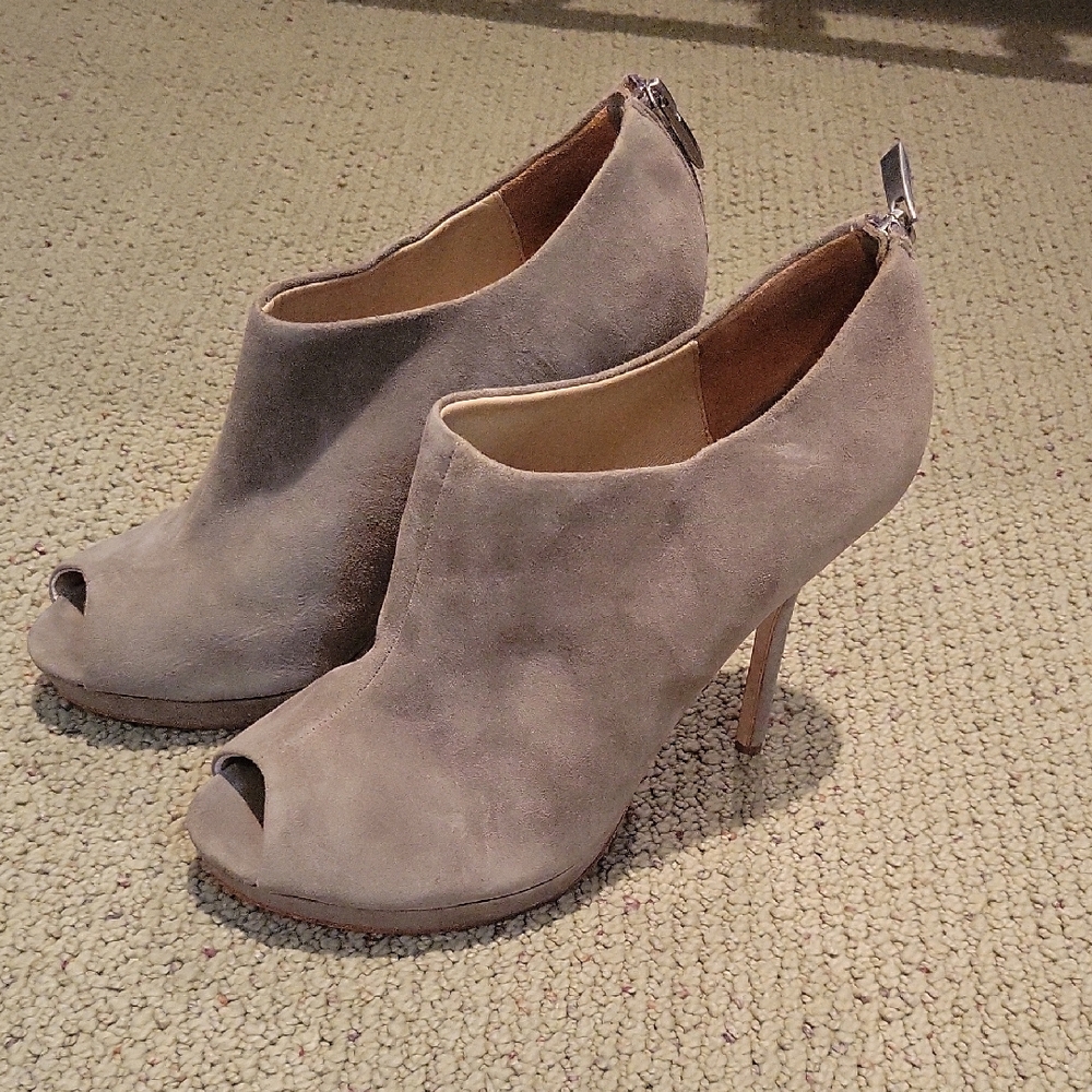 Pour La Victoire Open Toe Boots